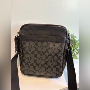 Coach Messenger/ Crossbody Bag